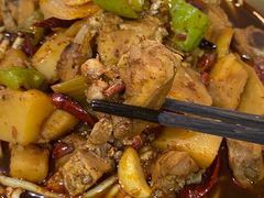 -牛一嘴·兰州牛肉面·大盘鸡(财富中心店)