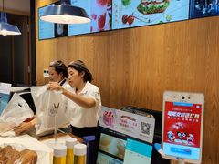 -巴黎贝甜(大宁国际商业广场店)