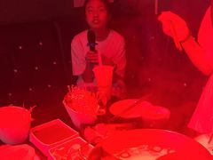 -唯爱KTV聚会餐厅(仙林东城汇店)