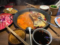 -萍姐火锅·公路夜市(武汉首店)