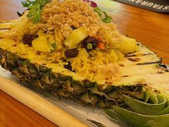 -Chom Cafe and Restaurant