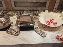 -杭州西湖湖滨银泰亚朵酒店