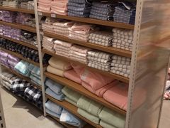 -名创优品(山东青岛华润万象城店)