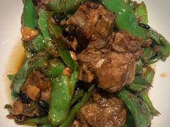 辣椒炒排骨-小隐人家(乐松店)