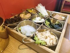 -三顾烤庐·烤鱼·烧烤·龙虾(奉贤店)