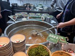 -云阿蛮云南生烫牛肉米线(奉贤路店)