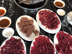 -一鼎牛鲜活牛肉城(晋江海峡国际食品城店)