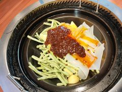 -满兴咱妈烀饼铁锅炖(兰州北街店)