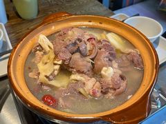 滋补羊肉煲-龙巢盱眙龙虾·牛蛙·烧烤宵夜(八卦岭店)