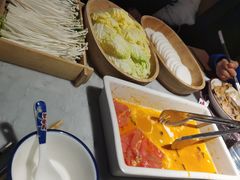 -尚尚仙·酸汤猪手·猪肚鸡火锅(华联万柳购物中心店)