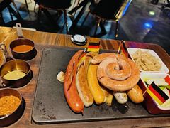 -1886德国汽车餐厅(外滩中央店)