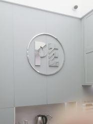 -PE SALON