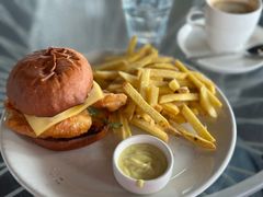 -Takapuna Beach Cafe