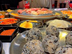 -哈哈碳都·牛肋条无限自助烤肉(台江万达店)