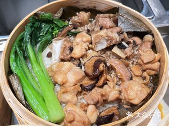 味蕾炸弹！排骨滑鸡荷叶饭，鲜得不像话