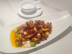 宫保鸡丁-夫妻肺片·中华老字号·正宗川菜(春熙路店)