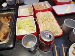 -渝水岸·鲜货火锅(新村7店)