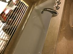 -慈溪白金汉爵大酒店