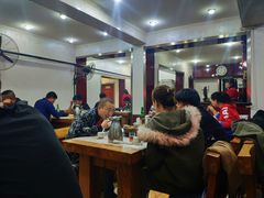 大堂-梁师傅砂锅(哈达西街店)