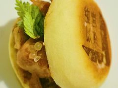 烧饼夹肉-théATRE 茶聚场(王府中環店)
