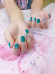 -伍小姐美甲美睫半永久