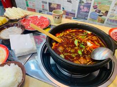 -钱摊摊安顺夺夺粉火锅(宏大广场店)