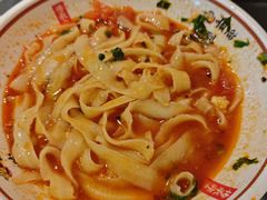 -顺溜·手工刀削面·黑金店(铜锣湾店)