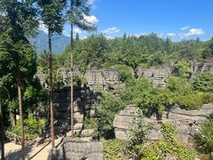 -梭布垭石林景区