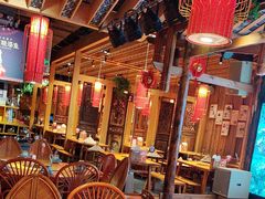 -野山舂·贵州现舂酸汤牛肉(鸿通城店)