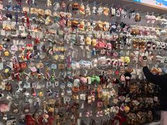 -名创优品(陕西西安大唐西市购物中心店)