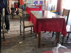 大堂-吕家米皮