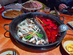 -周小明火锅(黑金冠社区店)