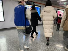 -盈丰路(地铁站)