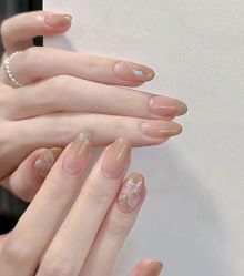 -悦指间美甲美睫