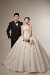 -乐派诗婚纱摄影