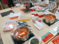 -杨老板·海鲜集市火锅·鲜切牛肉(中防万宝店)