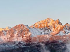 -贡嘎雪山
