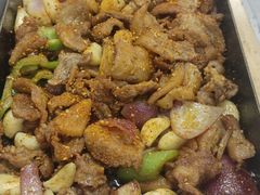 -老东镇啤酒屋海鲜加工·蒸汽海鲜·海鲜烧烤(台东店)