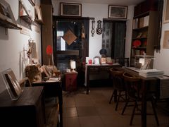 -邊城書店