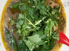 酸菜牛肉面-牛吃草牛杂面(天一店)