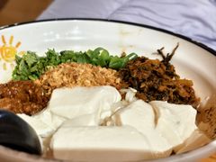 -蜗牛的家旅行主题云南菜餐厅.小酒馆(护国寺店)