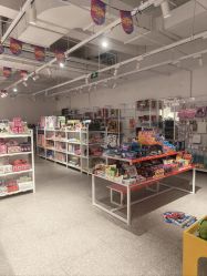 -嗨本可潮玩仓(大兴大悦春风里店)
