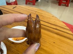 -四更周店烤乳猪
