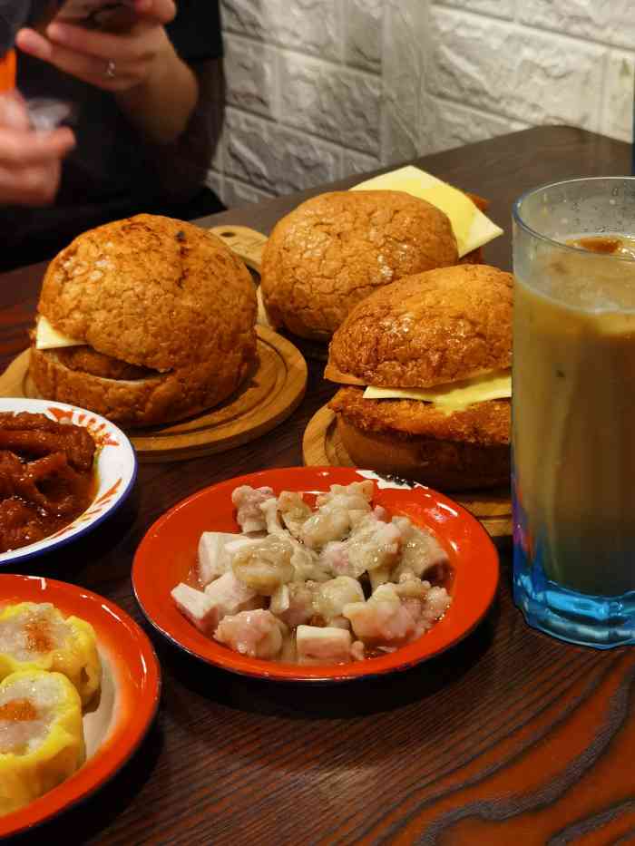 华记茶餐厅-"[薄荷]环境:店面小小的,幸运的是过去."-大众点评移动版