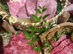 -山川小町·极番烧肉(新地假日广场店)