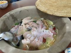 -姚记抚仙湖石锅鱼庄