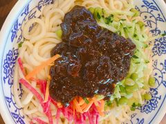 -亿诣蝎府炸酱面羊蝎子火锅(酷车小镇店)