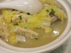 大骨头炖白菜冻豆腐-黄家饺子东北特色菜馆(湖滨商业街店)