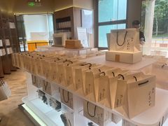 -银座仁志川·生吐司专门店(香港广场店)