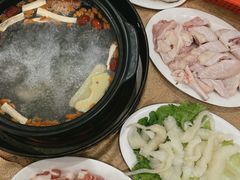 -濠轩阁特色生蚝火锅总店